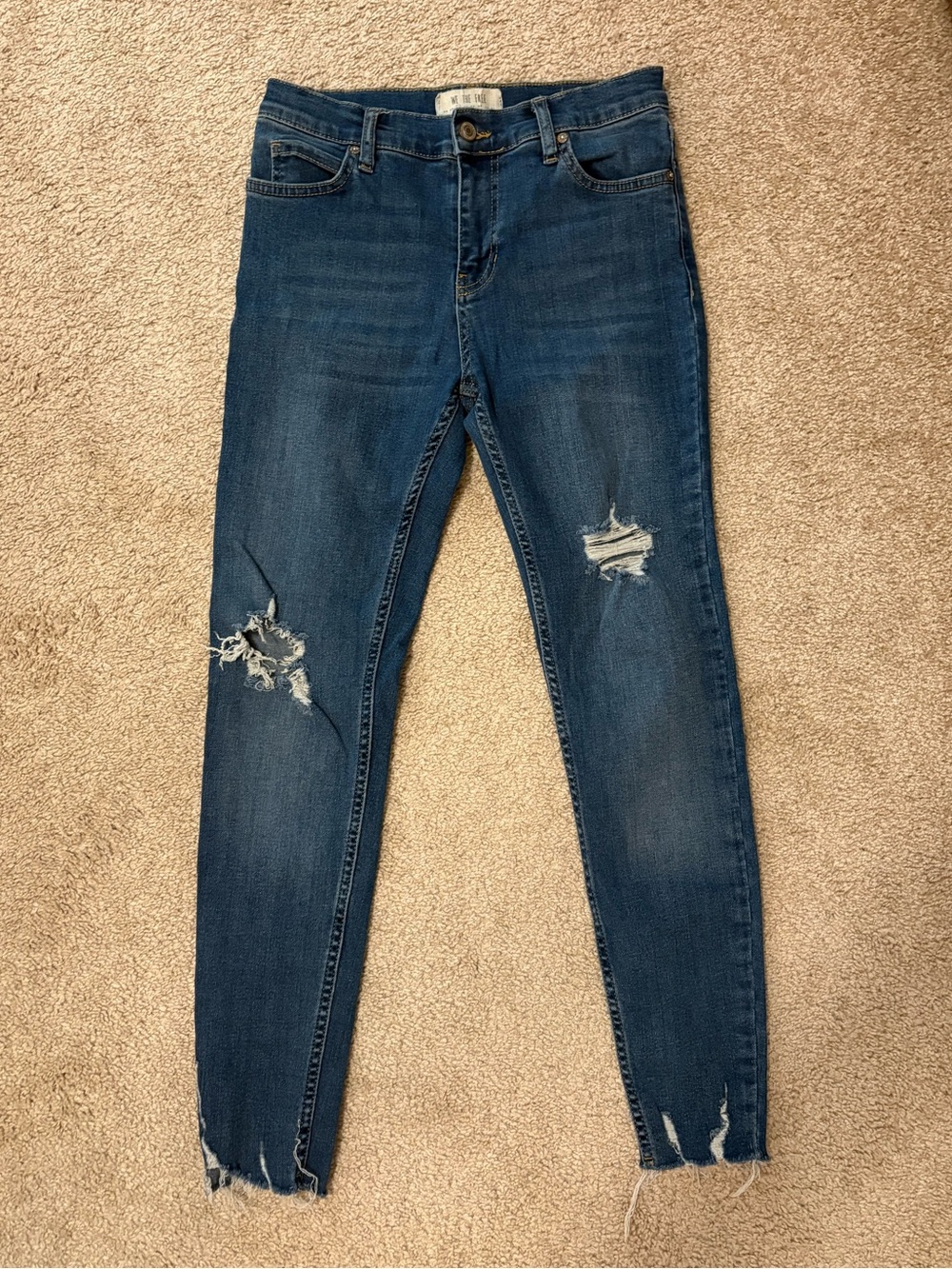 WE THE FREE medium Blue Distressed Women's Skinny Jeans mid rise sz 26